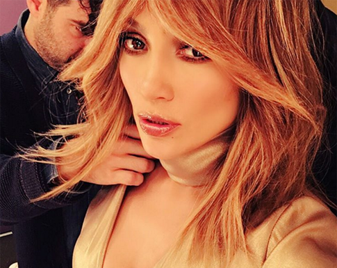 Видео: Дженнифер Лопес сверкнула голой попой