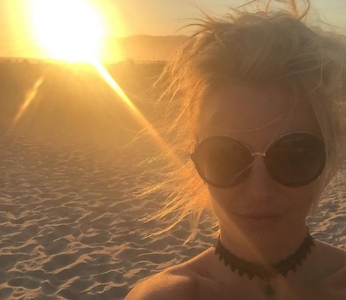 Бритни Спирс снялась топлес