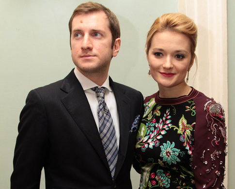 Суд расторг венчаный брак Резо Гигинеишвили и Надежды Михалковой