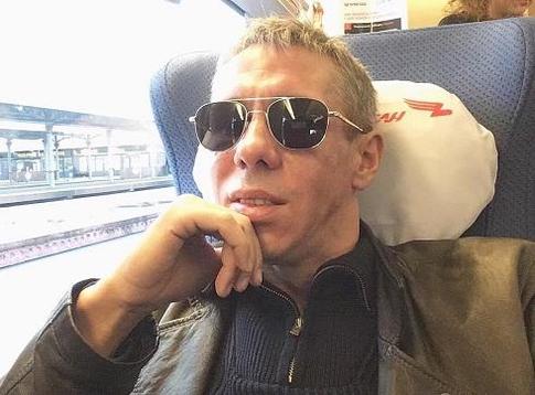 Алексей Панин опять с собакой