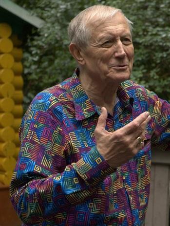 Поэт Евгений Евтушенко экстренно госпитализирован в Америке