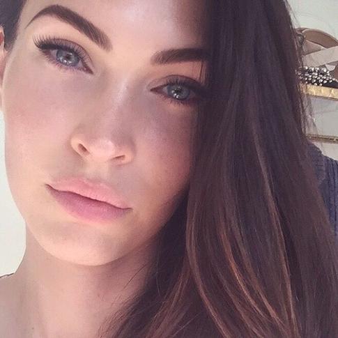 Меган Фокс растит сыновей девочками