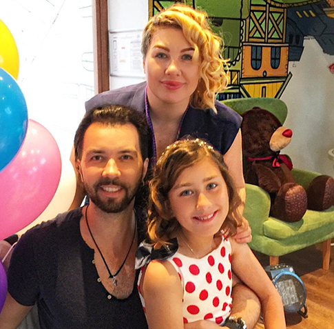 Денис Клявер трогательно поздравил внебрачную дочь с днем рождения