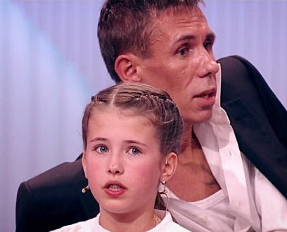 Дочь Панина не хочет уезжать от отца