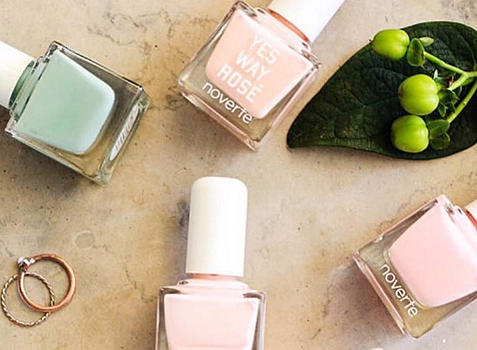 ТОП−5 лучших летних лаков для ногтей