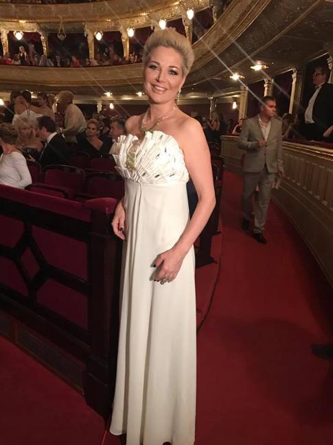 Максакова уехала из Киева