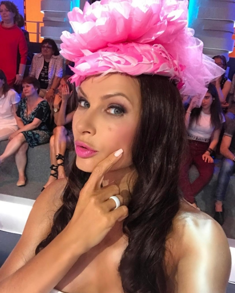 Бледанс похвалилась результатом пластики груди