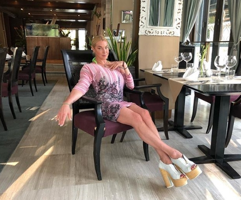 Волочкова чуть не утонула, пытаясь удивить подписчиков