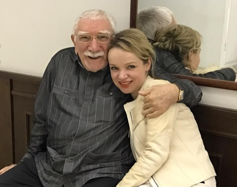 Джигарханян женился на Цымбалюк-Романовской из жалости