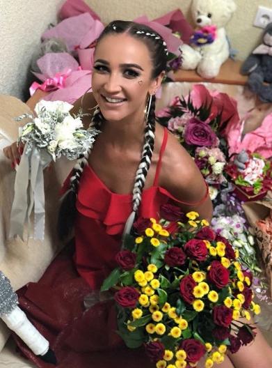 Бузова снова разрыдалась при упоминании Тарасова