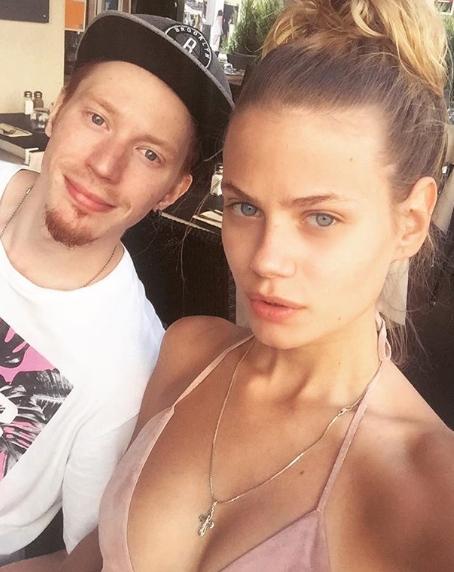 Никита Пресняков снялся в романтической фотосессии с Аленой Красновой