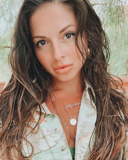 Нюша показала подписчикам годовалую дочь