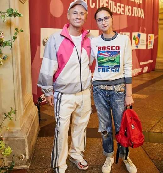 Олег Меньшиков с женой Анастасией