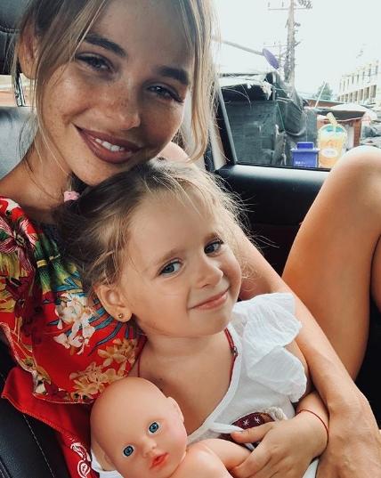 Хилькевич раскритиковали за танцы под нецензурную песню