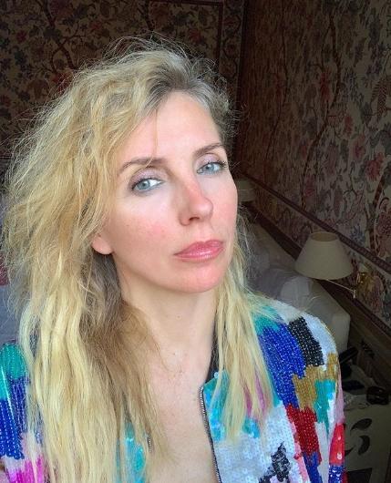 Светлана Бондарчук позировала на яхте в шторм