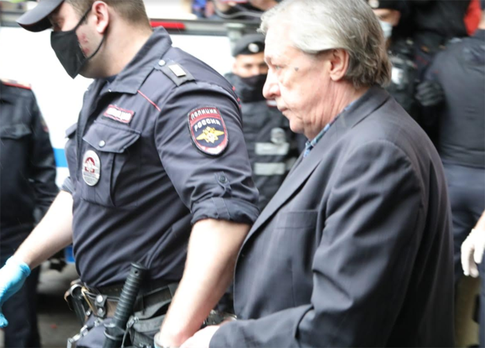 Готов платить: апелляцию Ефремова перенесли на 22 октября