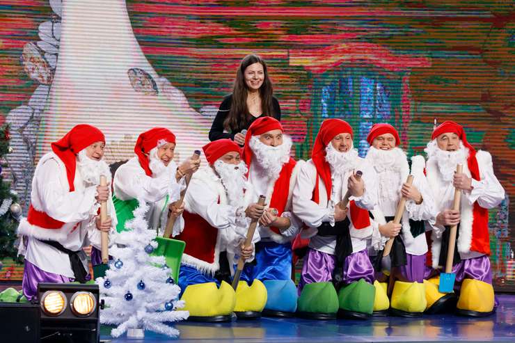 7 гномов из Уральских пельменей проводят и встретят новый год