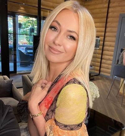 Рудковская опровергла слухи о подаренной сыну иномарке