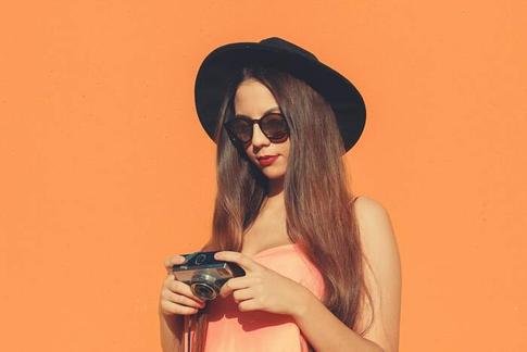 Котелок vs федора: подбираем шляпу для эффектного выхода