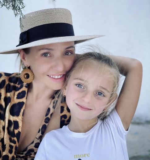 Навка пожаловалась, что ее дочь засудили на спортивных соревнованиях