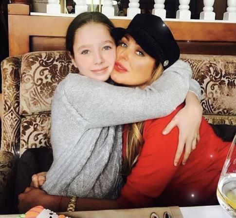 Мама Юлии Началовой поделилась редким видео с внучкой
