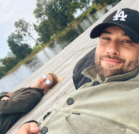 Избранница Дмитрия Шепелева беременна