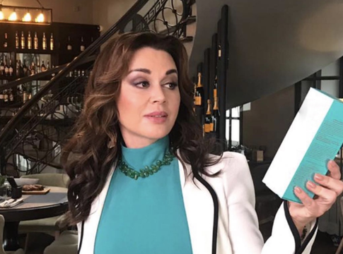 Семья Анастасии Заворотнюк поблагодарили врачей за ее «вторую жизнь»