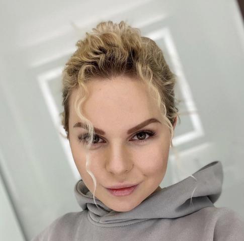 Экс-участница «Ленинграда» подает в суд на Сергея Шнурова