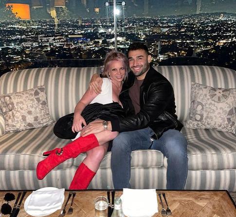 Бритни Спирс обратилась к возлюбленному: «Хочу создать семью с тобой»