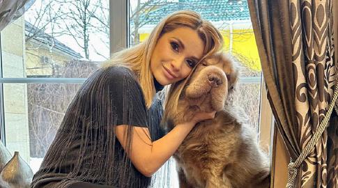 «Думала, будет хуже»: недавно родившая Орлова похвасталась постройневшей фигурой