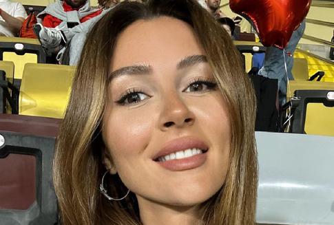 Перебравшаяся за рубеж Анна Заворотнюк перестала упоминать о тяжелобольной матери