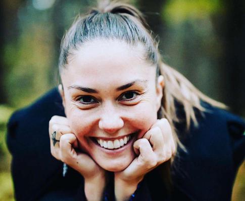 Заменившую Варнаву Муцениеце раскритиковали еще до премьеры кабаре-шоу