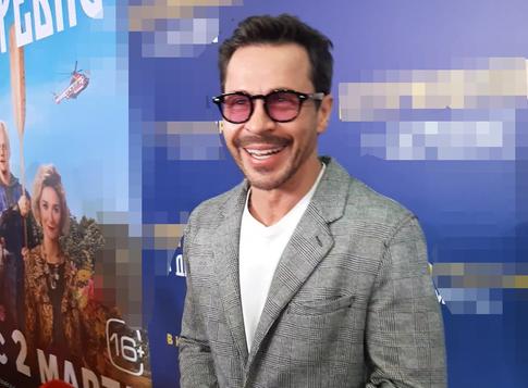 Кадры недели: разведенный Деревянко обнимал девушек на премьере, невеста Киркорова вышла за другого