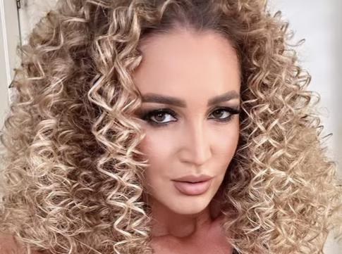 Бузова показала свою увеличенную грудь