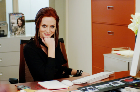 «Замуж не зовут что ли?» Как безобидно отвечать на некорректные вопросы