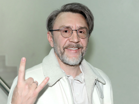 Стремление к новизне и эмоциональные колебания: астролог о том, почему Шнуров постоянно разводится