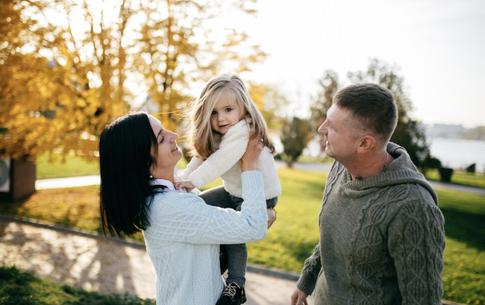 Травмированный родитель: как вы сами разрушаете ребенка