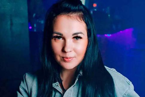 Беременная в седьмой раз внучка Стриженова бросила мужа и детей