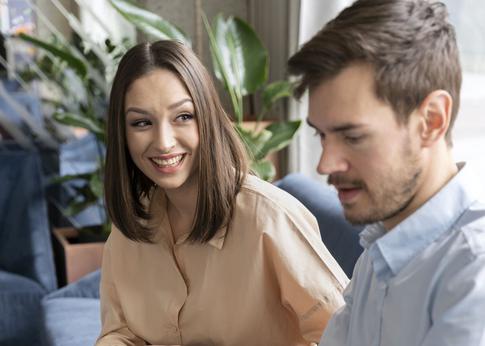 Отпугнете моментально: какие фразы девушек заставляют мужчин бежать без оглядки