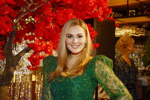 «И без критики непросто»: борющаяся с лишним весом Кожевникова встала на защиту тучных людей