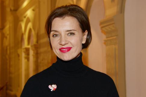 «Принимайте комплименты»: 103-летняя бабушка Алферовой поделилась секретами долголетия