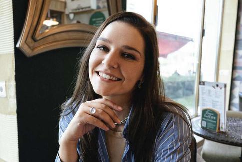 Глафиру Тарханову запечатлели с младшей сестрой Иларией: фото