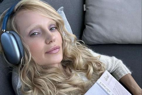 Глюк’oZа разозлилась на группу SEREBRO, перепевшую ее песню