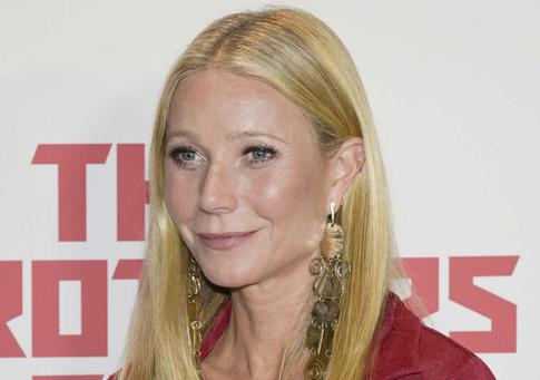 Гвинет Пэлтроу появилась на кинопремьере с детьми от Криса Мартина