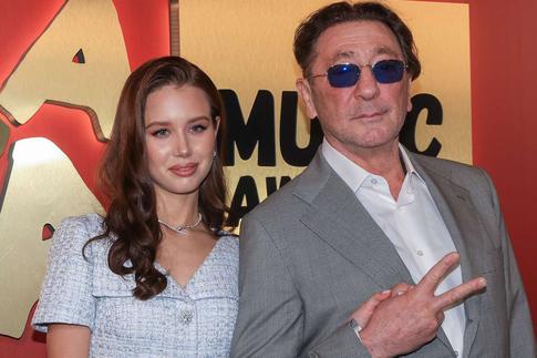 «Свадьбу не ждите»: юная невеста Лепса сделала сенсационное заявление