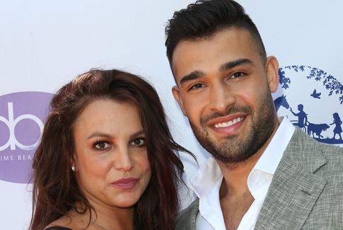 Бывший муж Бритни Спирс обнажил торс для съемок в журнале