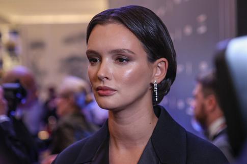 Паулина Андреева поделилась кадрами с новой стильной фотосессии