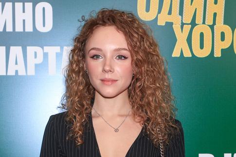 «Не люблю»: Талызина призналась, что избегает публичности из-за стеснения