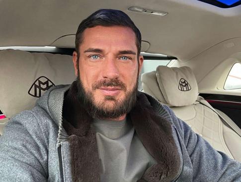 «Она — часть его»: Омарова расстроило, что его дочь от Бородиной проигнорировала брата