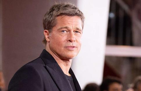 Брэд Питт не стал вовлекать возлюбленную в бизнес после скандала с Джоли